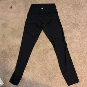 Lululemon ankle length size 4 leggings